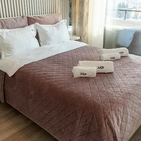 Mohost Penthouse - Luxury With Mountain Views Apartment *